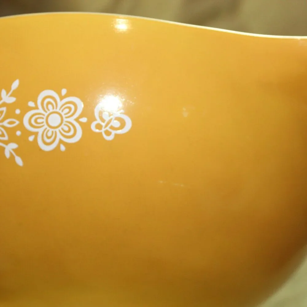 VTG Pyrex Butterfly Gold Cinderella Nesting Mixing Bowls Complete Set of 4 – USA